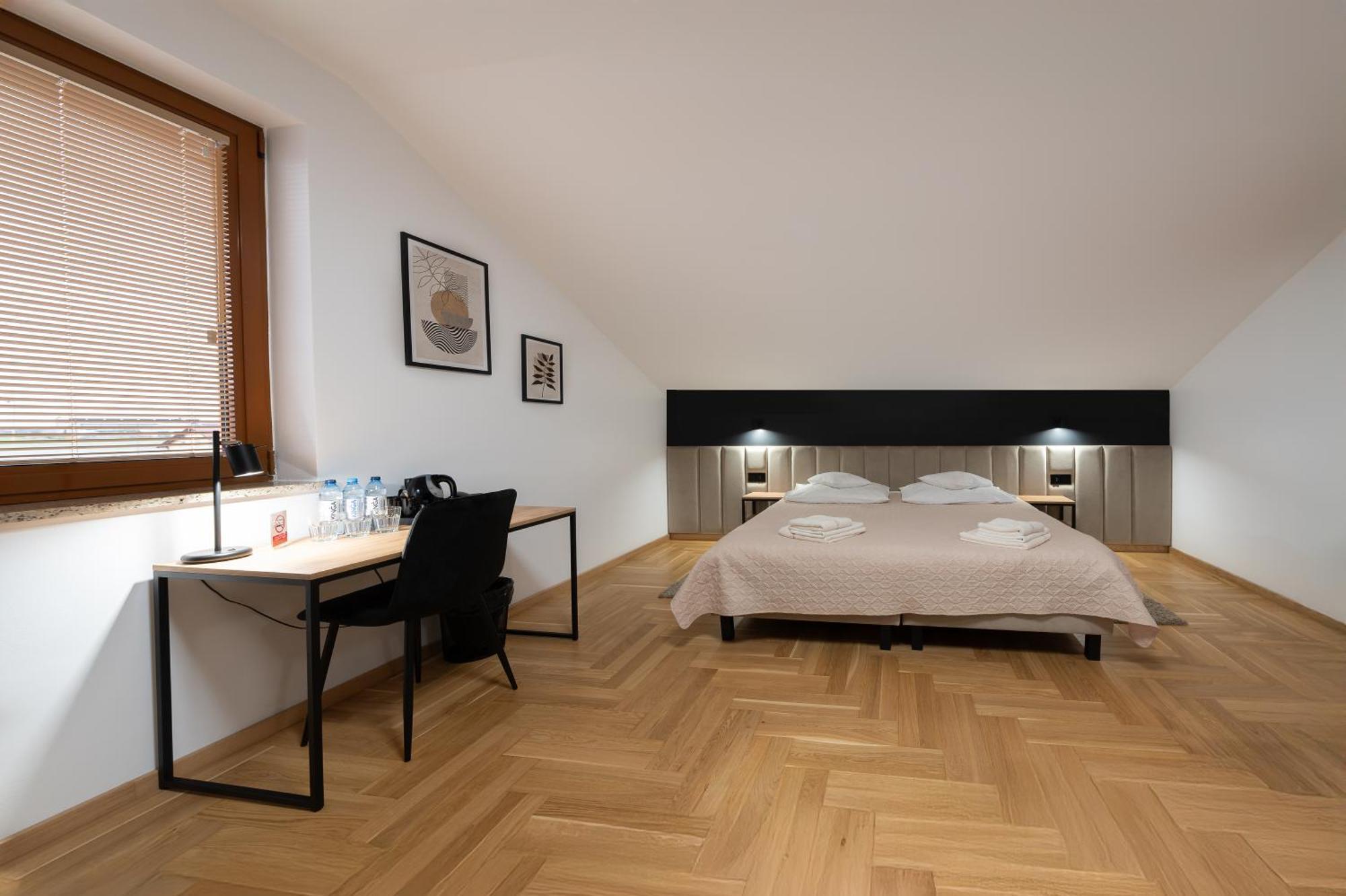 Hotel Reslinski Гродзиск-Велькопольский Экстерьер фото