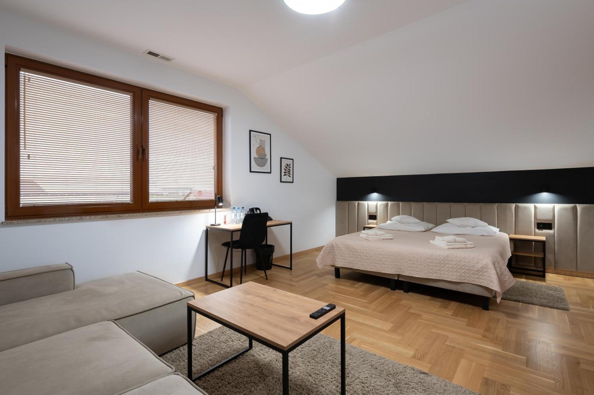 Hotel Reslinski Гродзиск-Велькопольский Экстерьер фото